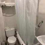 Tarres بيت ضيافة أنغولوس