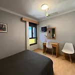 Tarres بيت ضيافة
