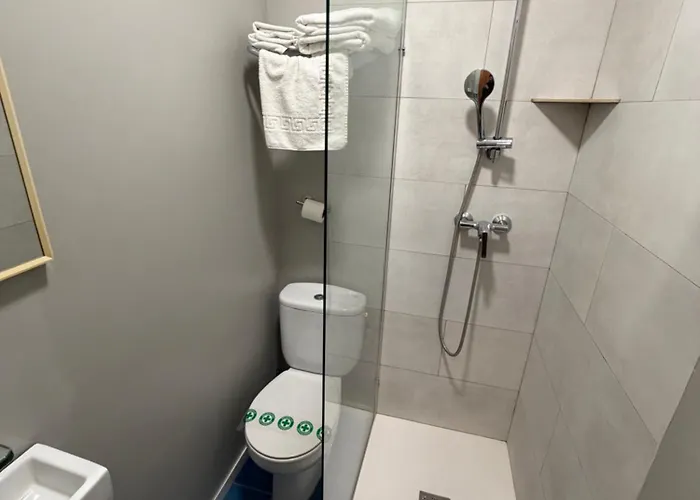 Tarres بيت ضيافة أنغولوس