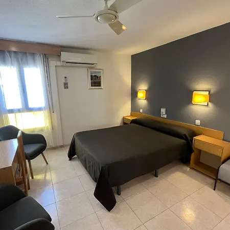 Guest house Tarres Angles