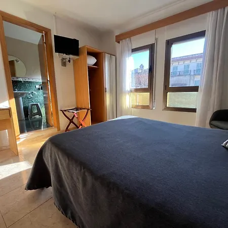 Tarrés Maison d'hôtes 2*